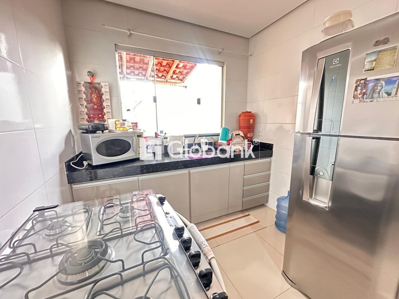 Casa 2 quartos à venda Canelas 67m² Montes Claros MG: 