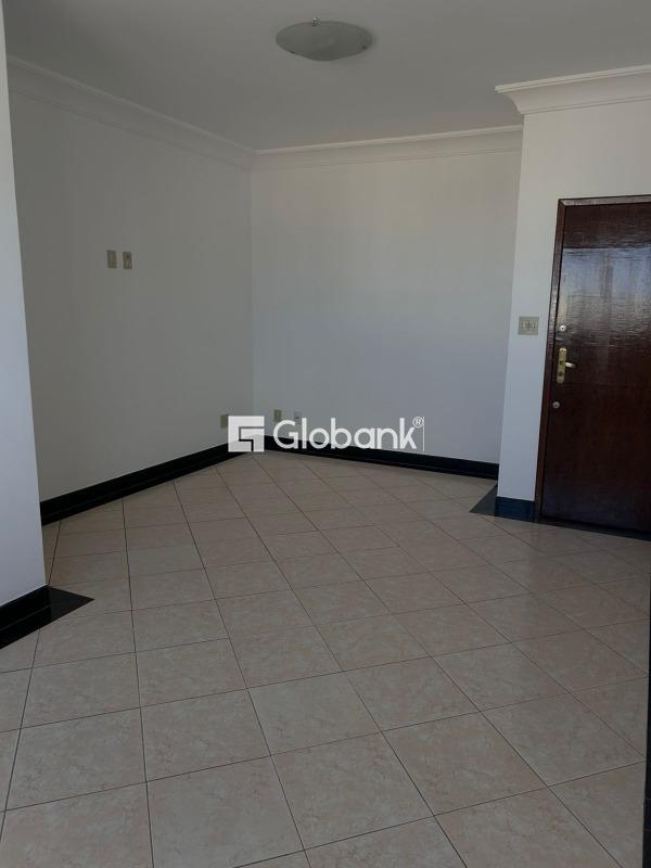 Apartamento 2 quartos à venda Centro 86,66m² Montes Claros MG: 