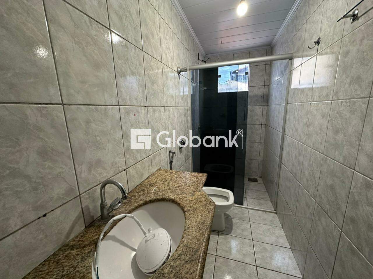 Kitnet 1 quarto para aluguel Alcides Rabelo 40m² Montes Claros MG: Banheiro social