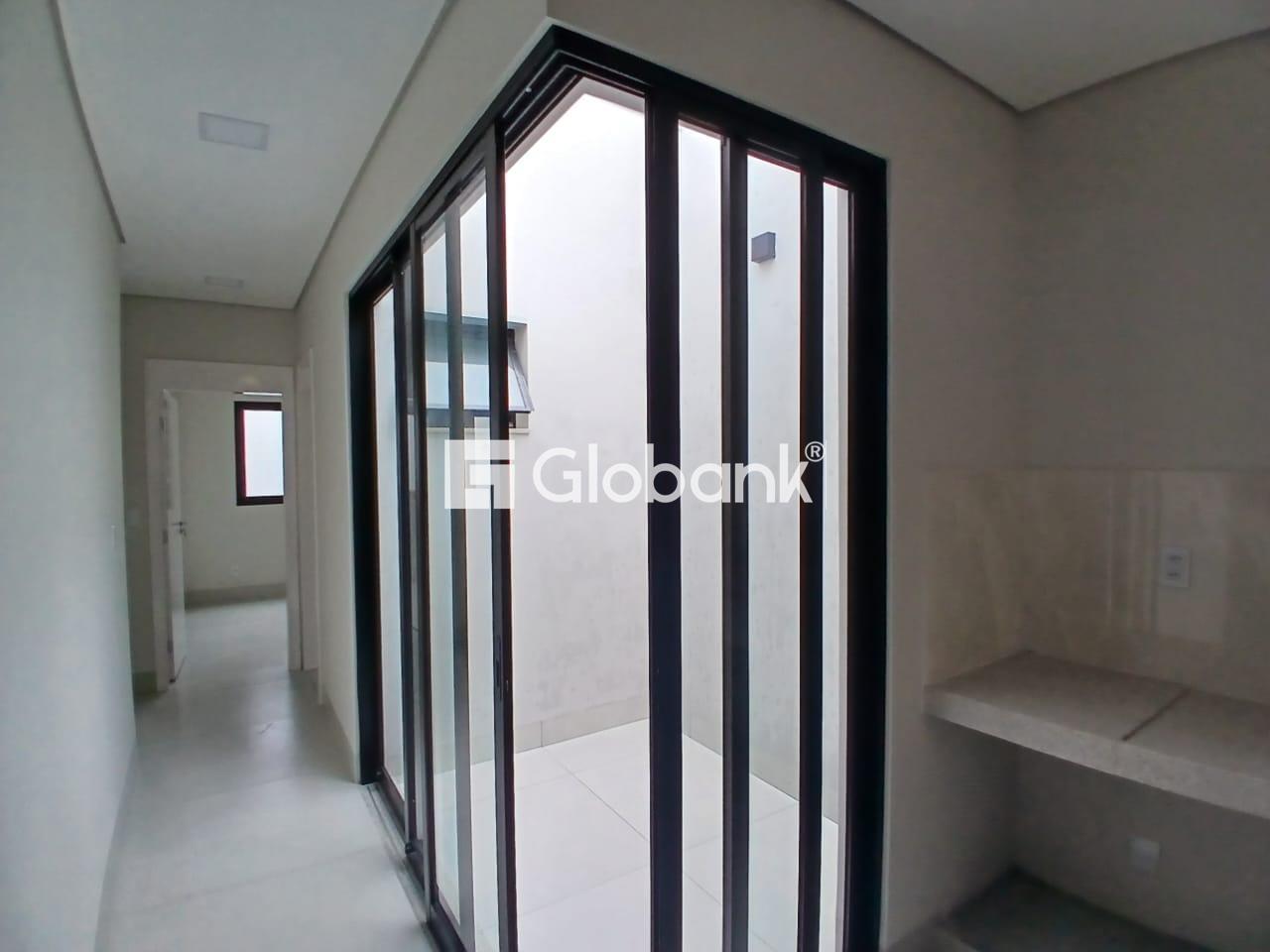 Casa 3 quartos à venda Residencial Villa Segura 150m² Montes Claros MG: Jardim de inverno