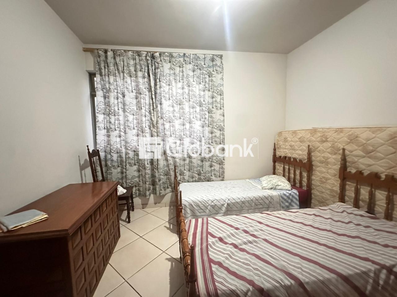 Casa 4 quartos à venda Centro 450m² Montes Claros MG: 