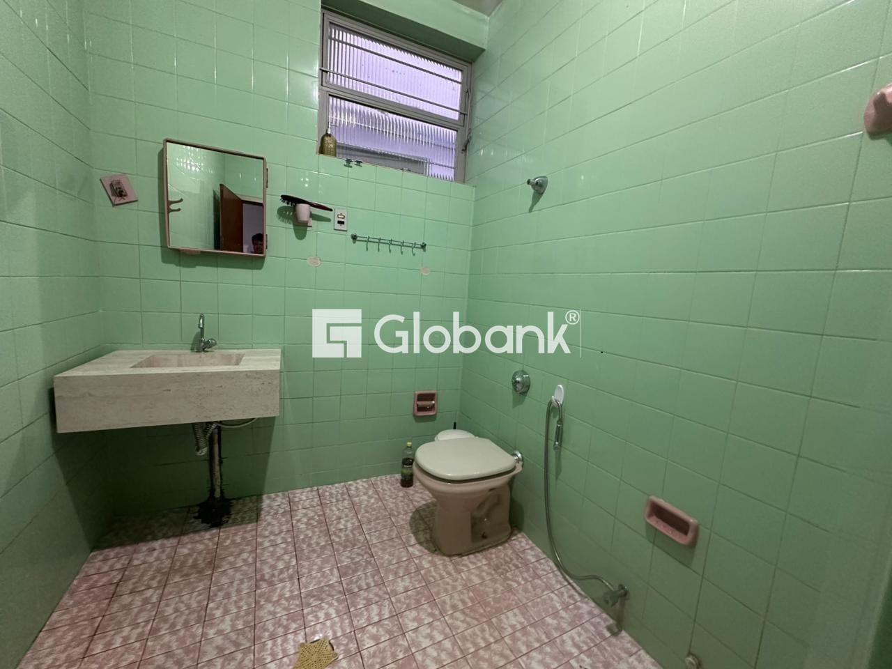 Casa 4 quartos à venda Centro 450m² Montes Claros MG: 