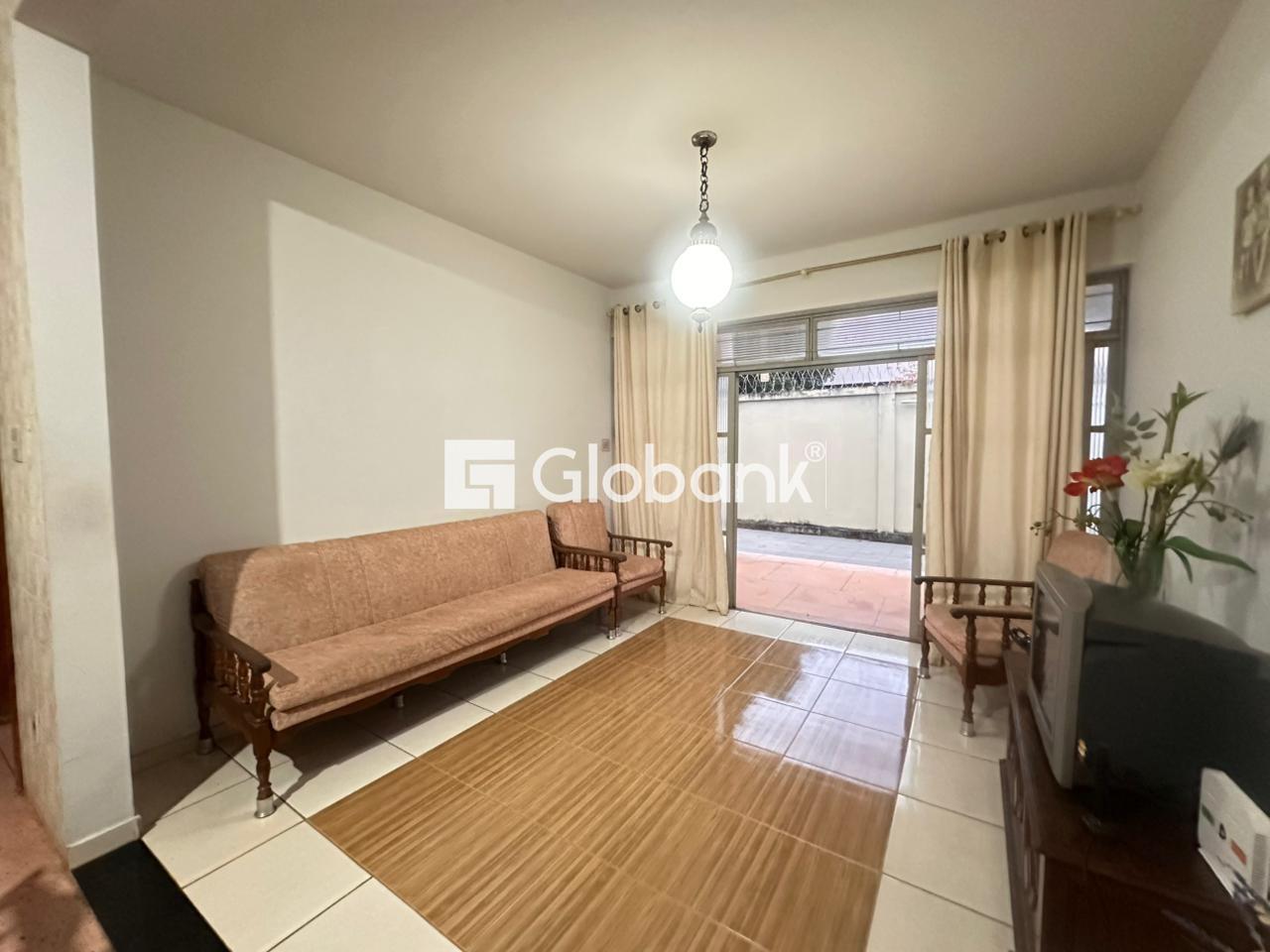 Casa 4 quartos à venda Centro 450m² Montes Claros MG: 