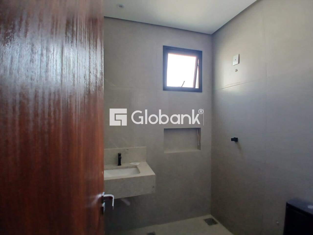 Casa 3 quartos à venda Loteamento Jardim Niemeyer 100m² Montes Claros MG: 