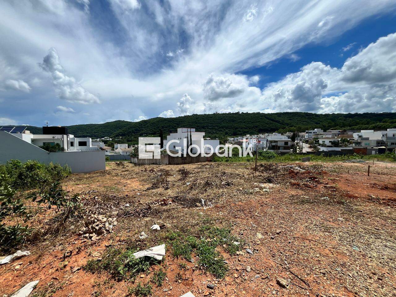 Terreno à venda Ibituruna 395m² Montes Claros MG: 