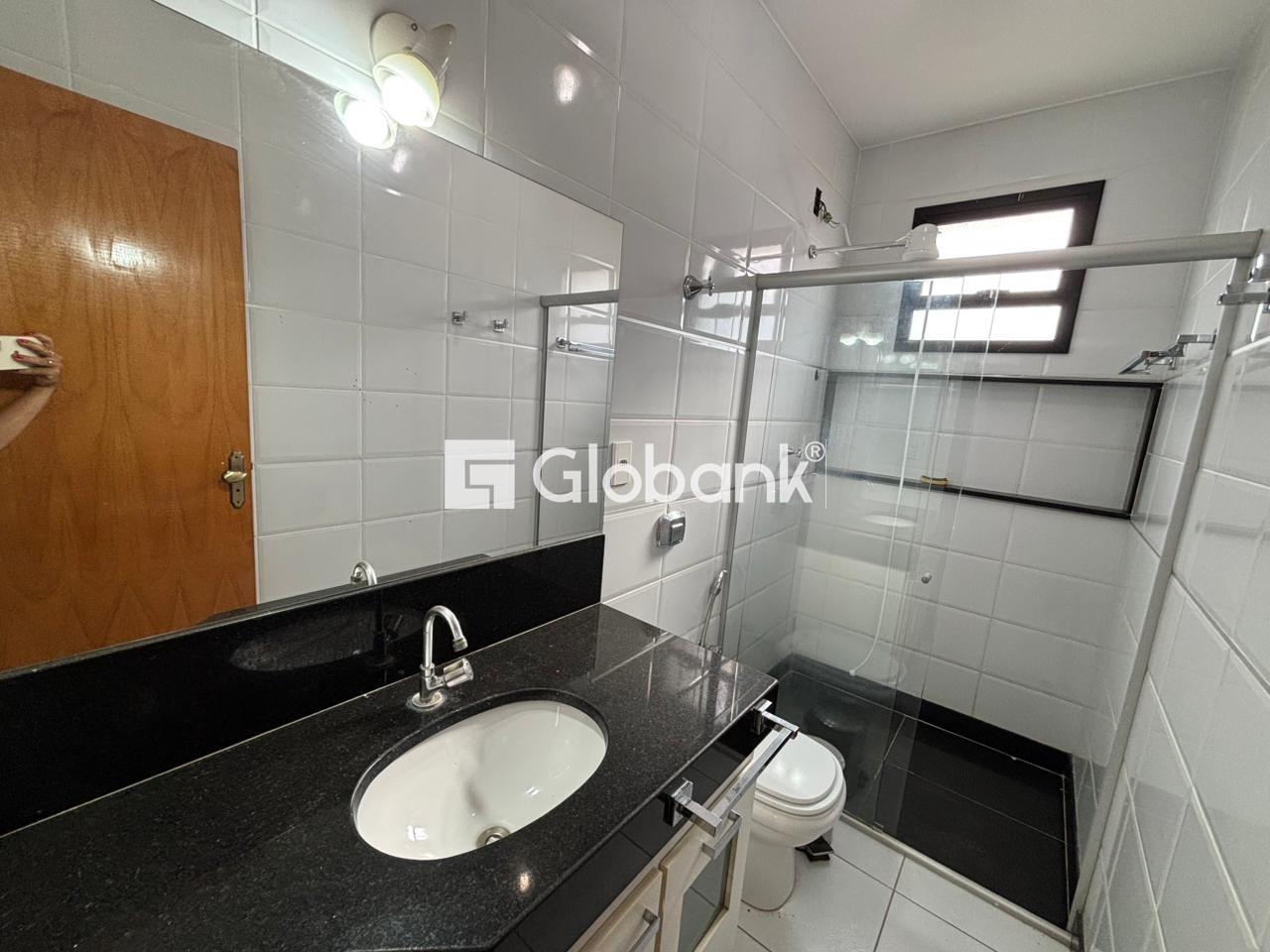 Apartamento 3 quartos para aluguel São José 110m² Montes Claros MG: Banheiro social