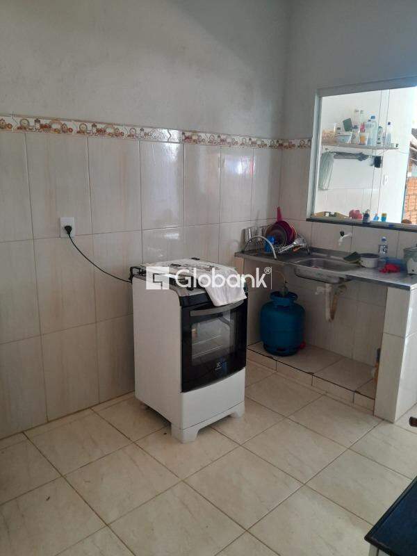 Casa 2 quartos à venda Vila Oliveira 80m² Montes Claros MG: 