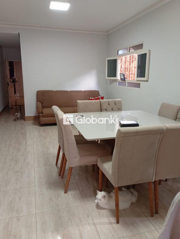 Casa 3 quartos à venda Alto da Boa Vista 125m² Montes Claros MG: 