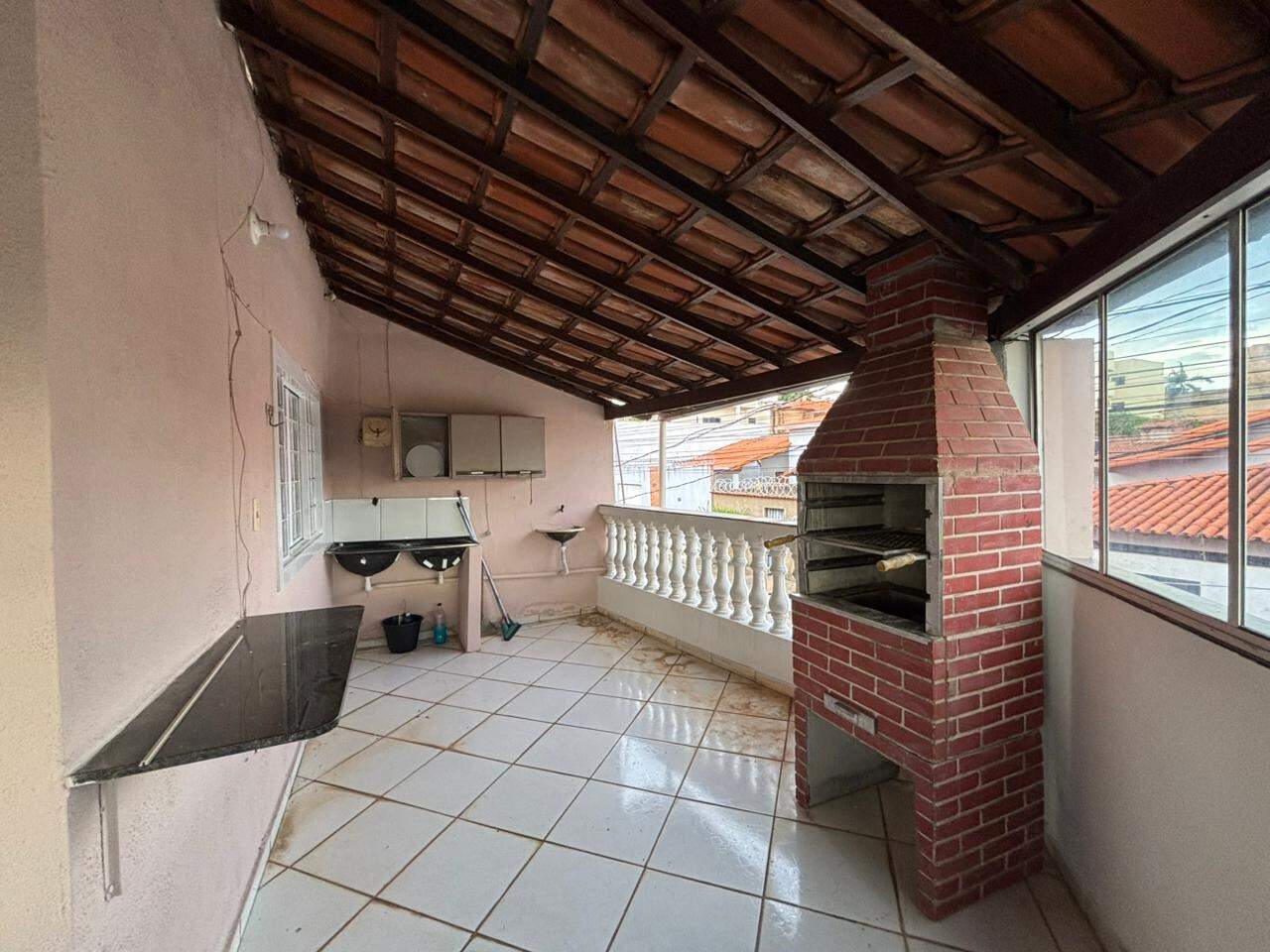 Casa 4 quartos para aluguel Vila Ipiranga 100m² Montes Claros MG: Área gourmet
