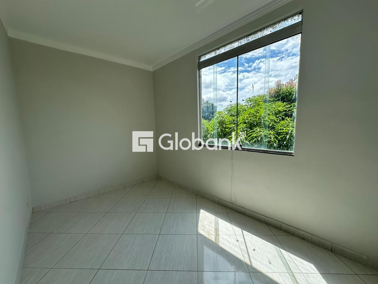 Casa 4 quartos para aluguel Jardim Alvorada 70m² Montes Claros MG: Quarto