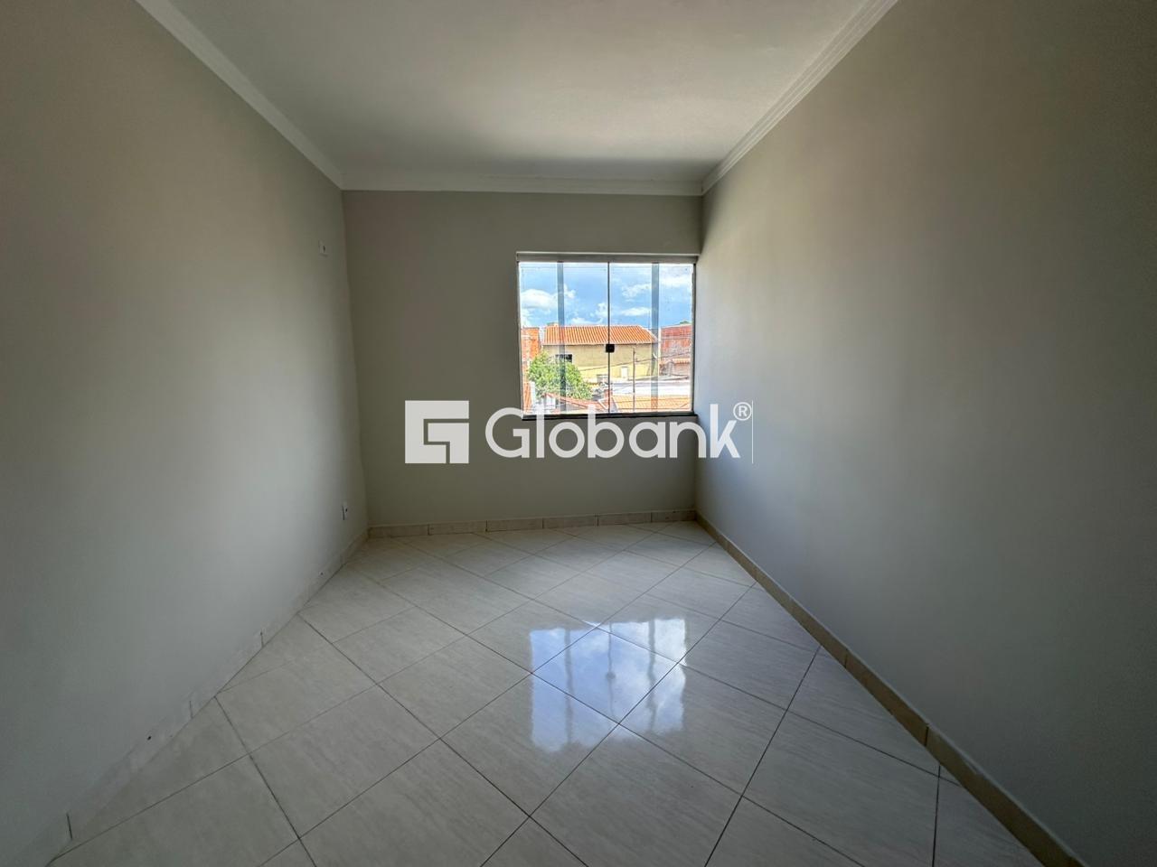 Casa 4 quartos para aluguel Jardim Alvorada 70m² Montes Claros MG: Quarto