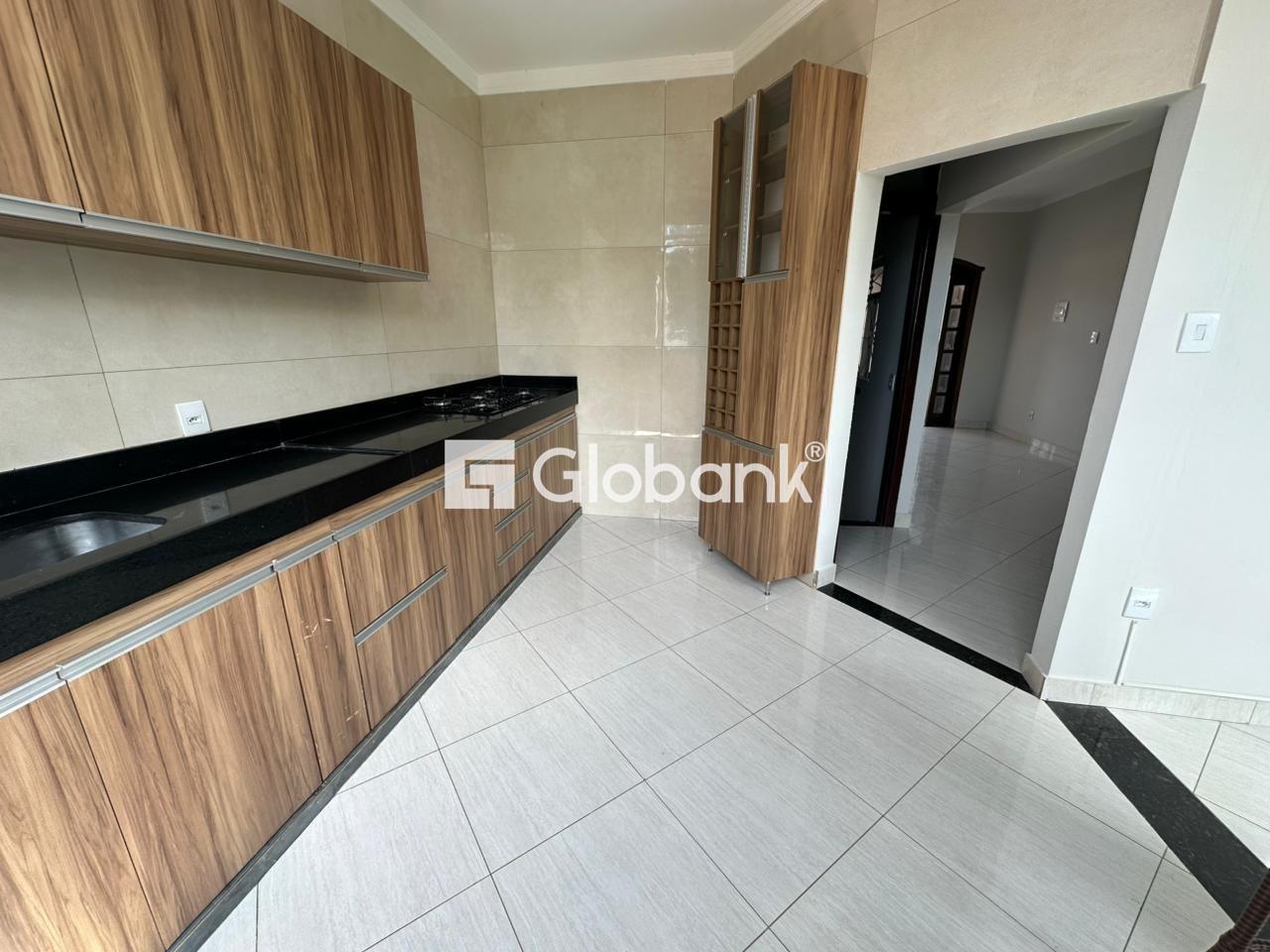 Casa 4 quartos para aluguel Jardim Alvorada 70m² Montes Claros MG: Cozinha