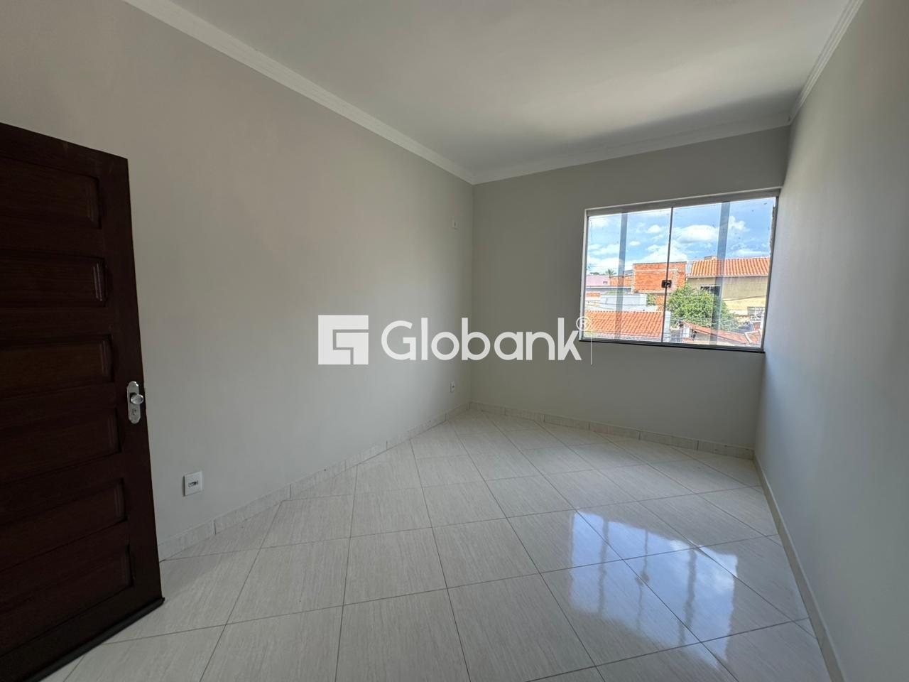 Casa 4 quartos para aluguel Jardim Alvorada 70m² Montes Claros MG: Quarto