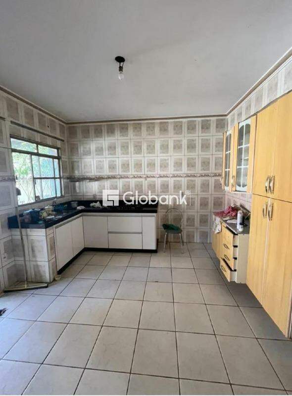 Casa 3 quartos à venda Carmelo 100m² Montes Claros MG: 