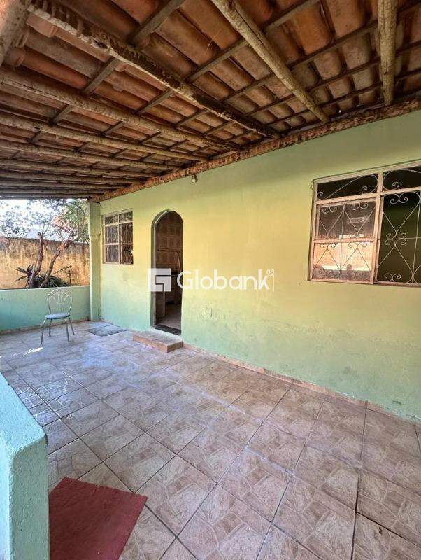 Casa 3 quartos à venda Carmelo 100m² Montes Claros MG: 