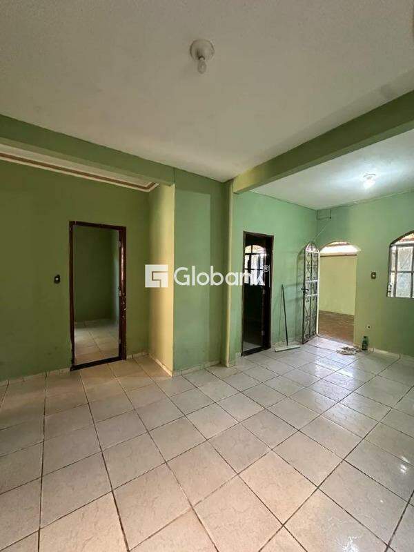 Casa 3 quartos à venda Carmelo 100m² Montes Claros MG: 