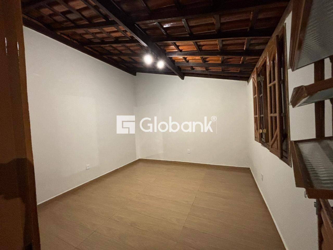 Casa 5 quartos à venda Planalto 150m² Montes Claros MG: 