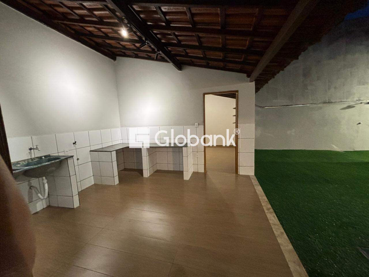 Casa 5 quartos à venda Planalto 150m² Montes Claros MG: 