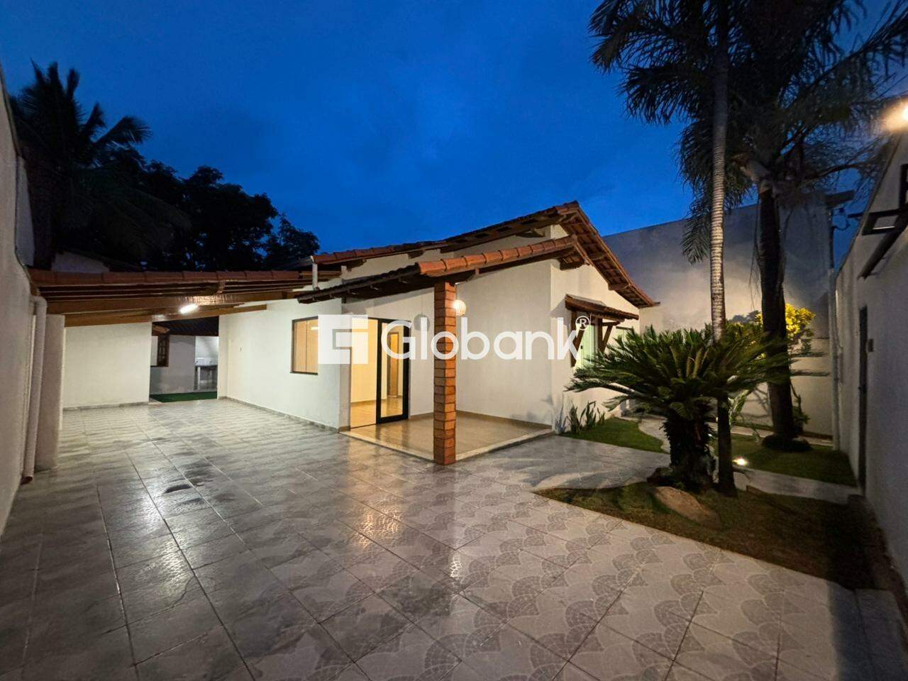 Casa 5 quartos à venda Planalto 150m² Montes Claros MG: 