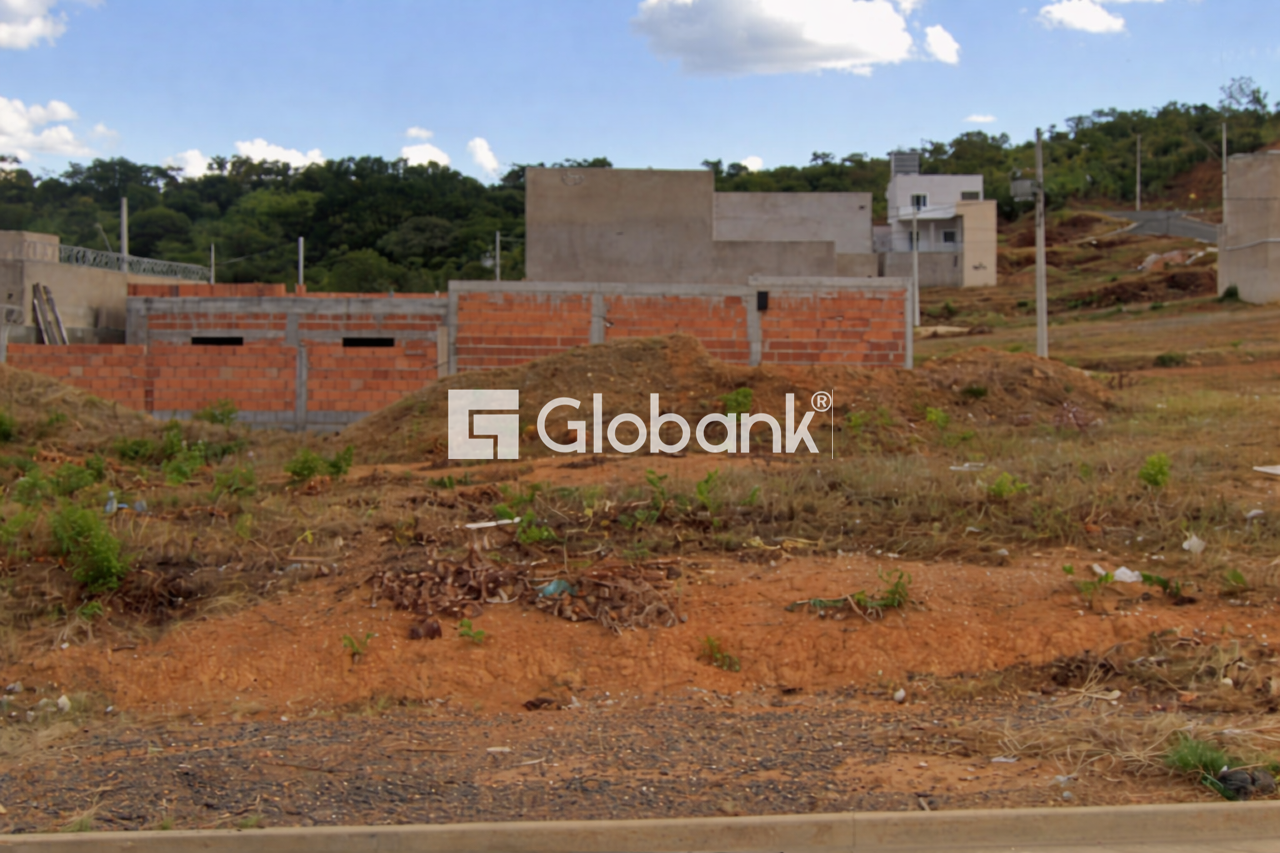 Terreno à venda Mirante do Sol 180m² Montes Claros MG: 
