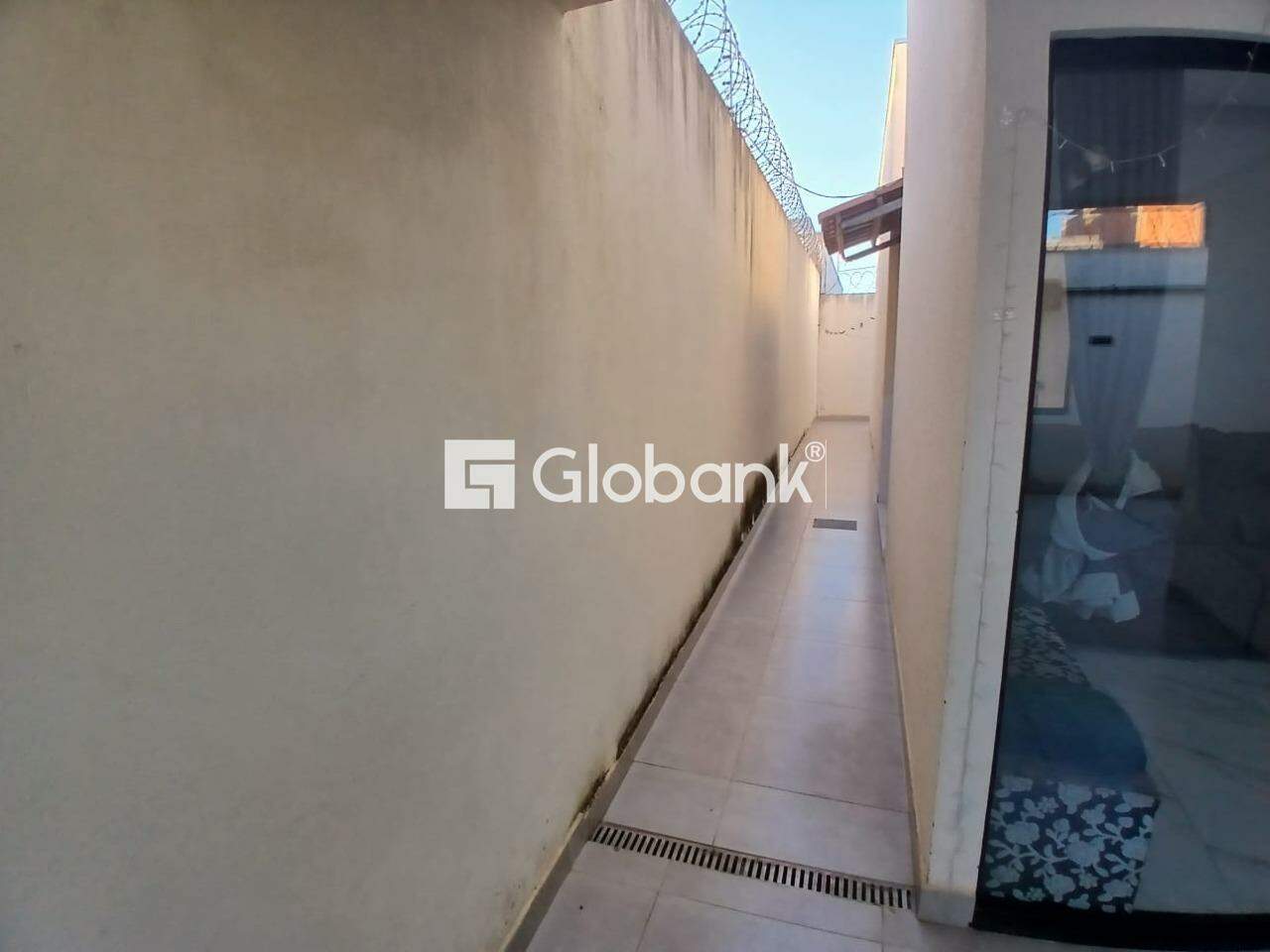 Casa 2 quartos à venda Jardim Olímpico 45m² Montes Claros MG: