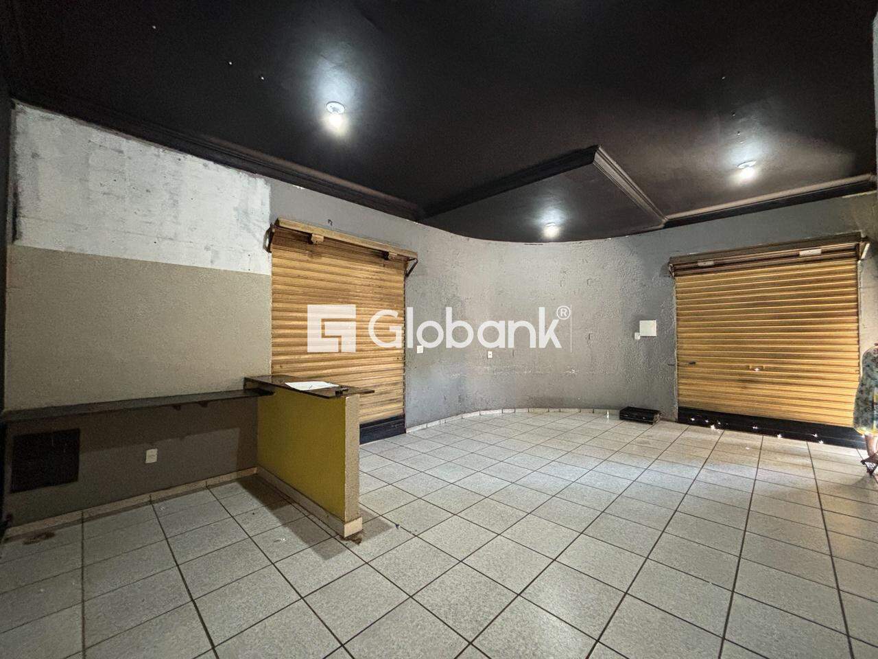 Ponto comercial para aluguel São Judas Tadeu 360m² Montes Claros MG: Interior