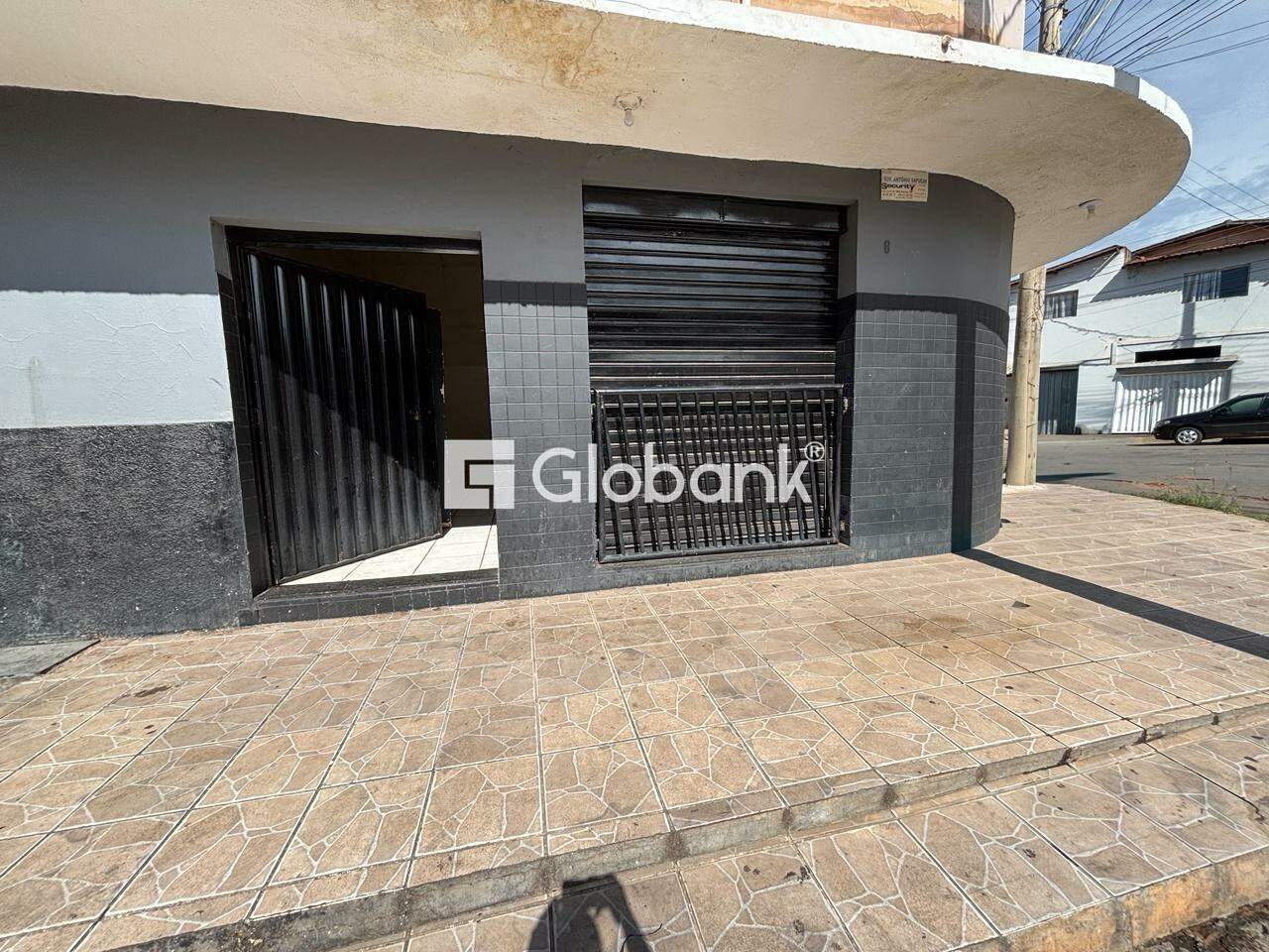 Ponto comercial para aluguel São Judas Tadeu 360m² Montes Claros MG: Fachada