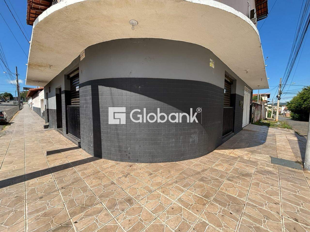 Ponto comercial para aluguel São Judas Tadeu 360m² Montes Claros MG: Fachada