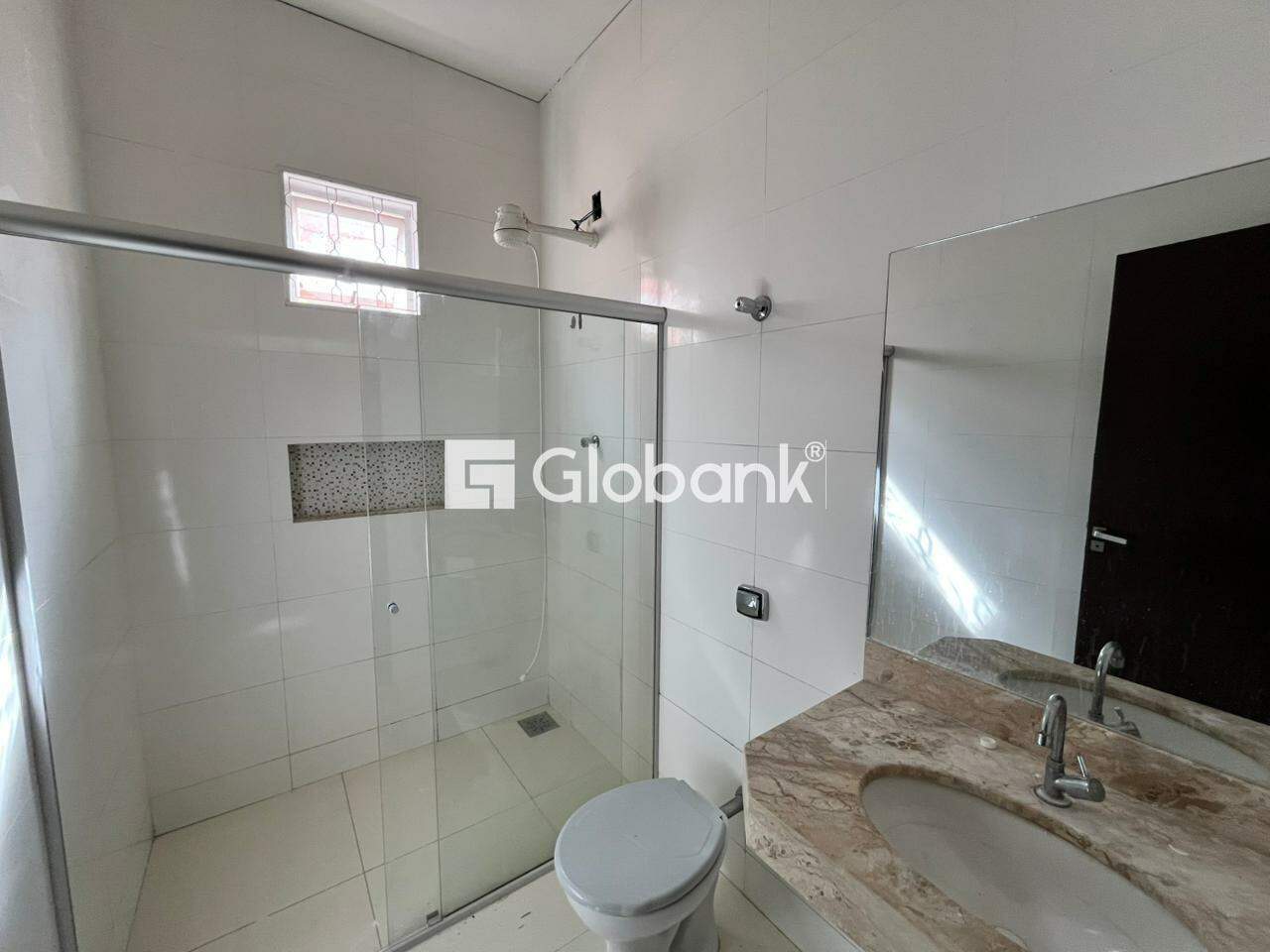 Casa 3 quartos para aluguel Distrito Industrial 102m² Montes Claros MG: