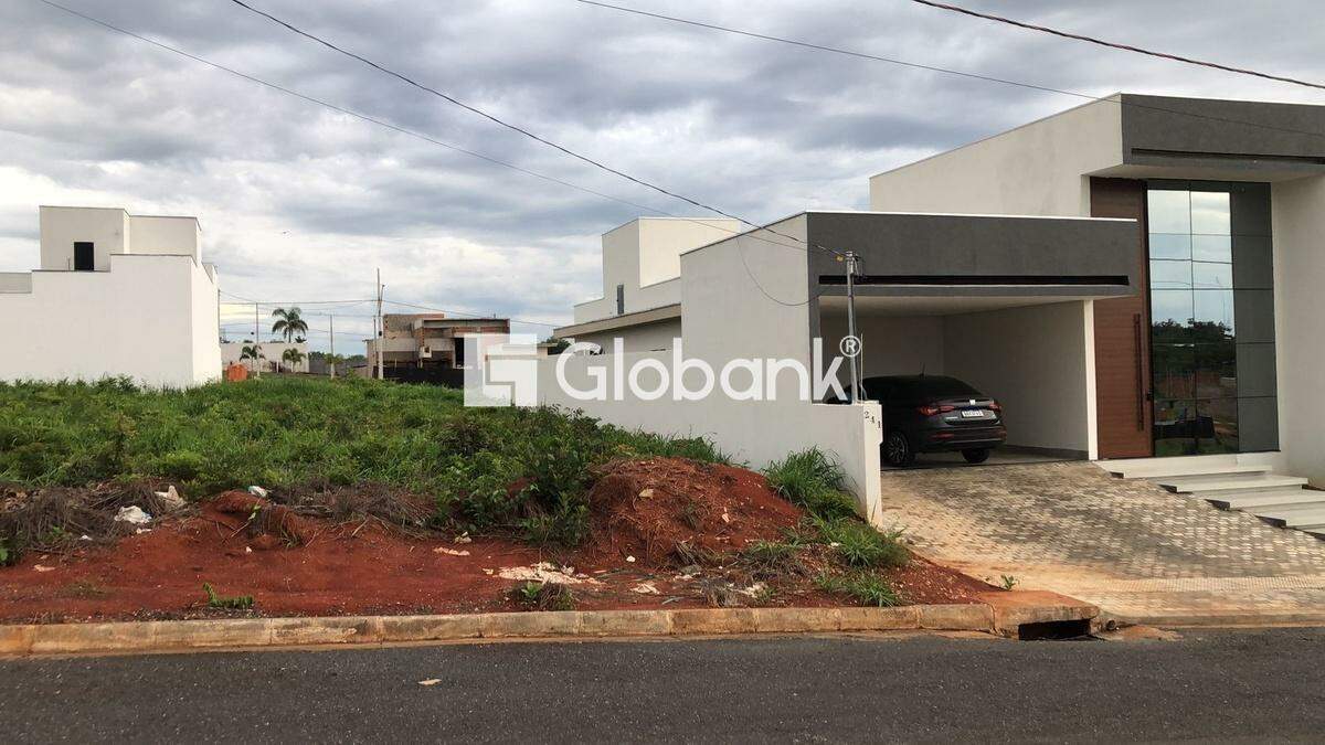 Terreno à venda Residencial Villa Segura 300m² Montes Claros MG: 