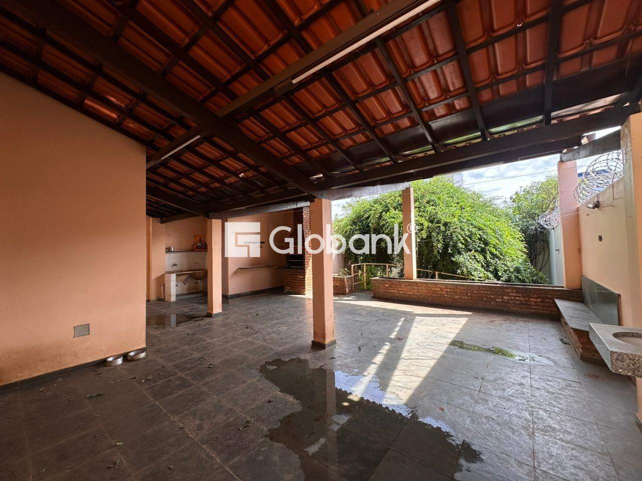 Casa 5 quartos à venda Cândida Câmara 200m² Montes Claros MG: 