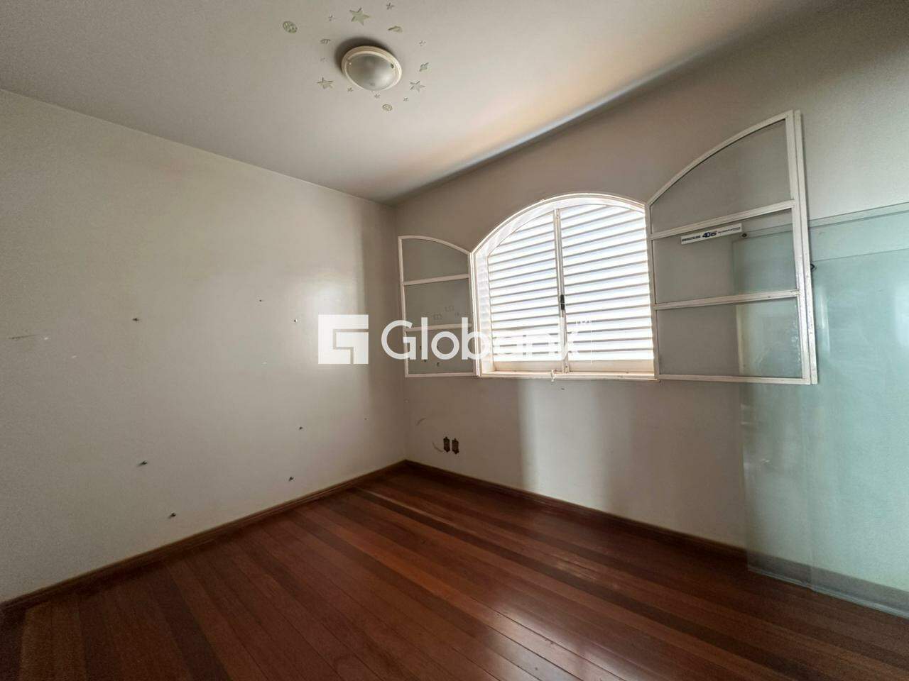 Casa 5 quartos à venda Cândida Câmara 200m² Montes Claros MG: 