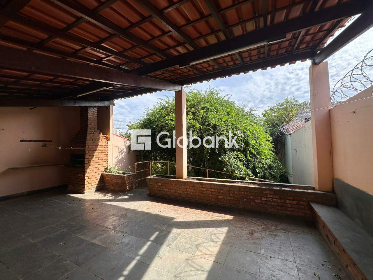 Casa 5 quartos à venda Cândida Câmara 200m² Montes Claros MG: 