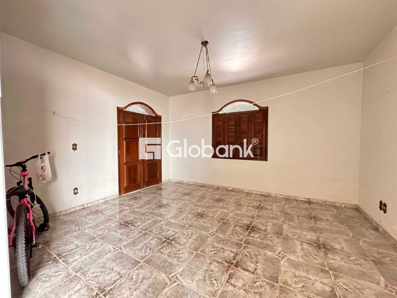 Casa 5 quartos à venda Cândida Câmara 200m² Montes Claros MG: 