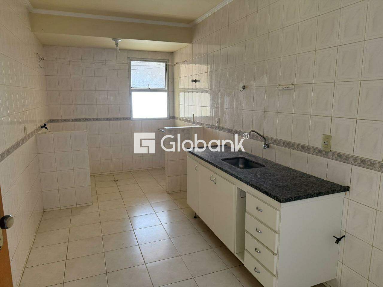 Apartamento 3 quartos para aluguel Centro 90m² Montes Claros MG: Cozinha