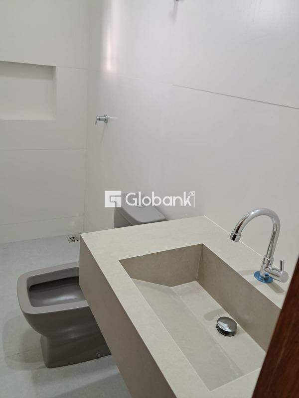 Casa 3 quartos à venda Interlagos 102m² Montes Claros MG: 