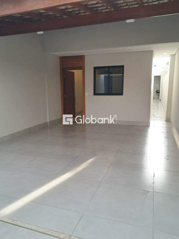 Casa 3 quartos à venda Interlagos 102m² Montes Claros MG: 