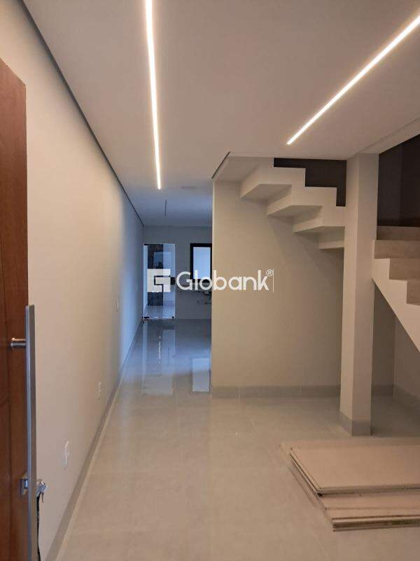 Casa 3 quartos à venda Interlagos 102m² Montes Claros MG: 