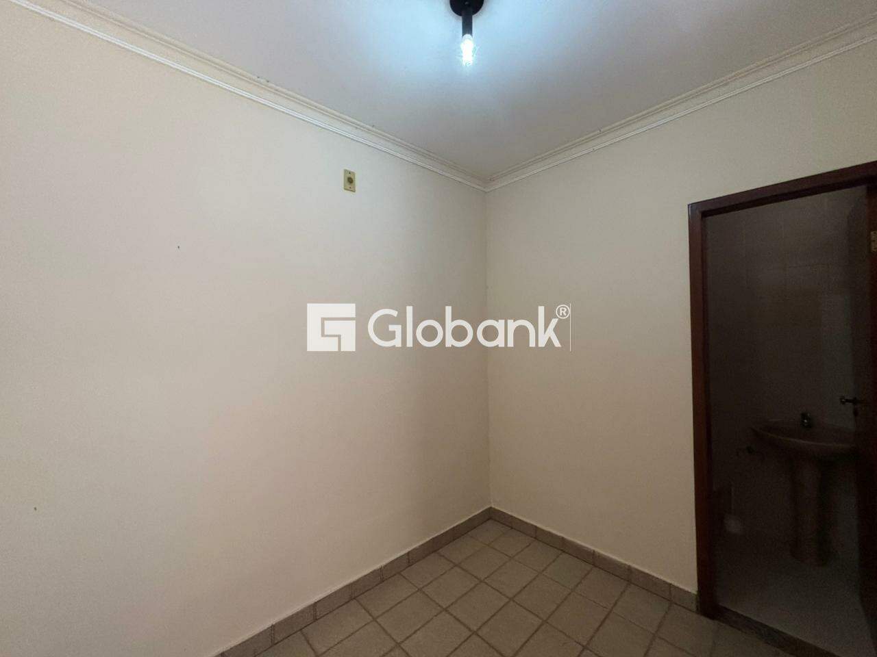 Casa 5 quartos à venda São José 347m² Montes Claros MG: Quarto Dce