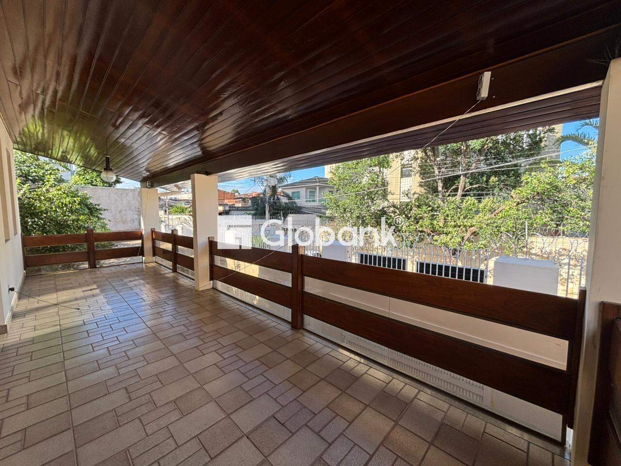 Casa 5 quartos à venda São José 347m² Montes Claros MG: Varanda