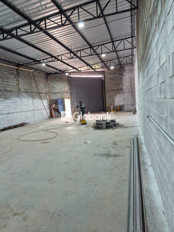 Galpão à venda Independência 250m² Montes Claros MG: 