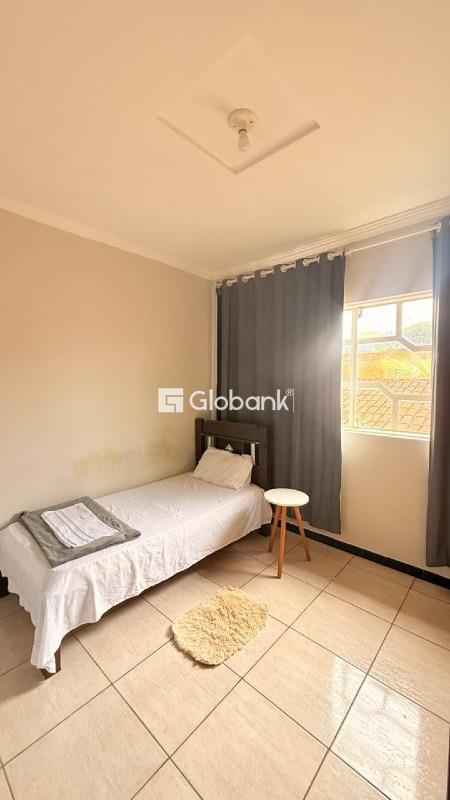 Casa 7 quartos à venda São Judas Tadeu 220m² Montes Claros MG: 