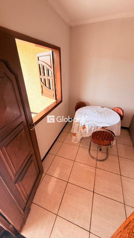 Casa 7 quartos à venda São Judas Tadeu 220m² Montes Claros MG: 