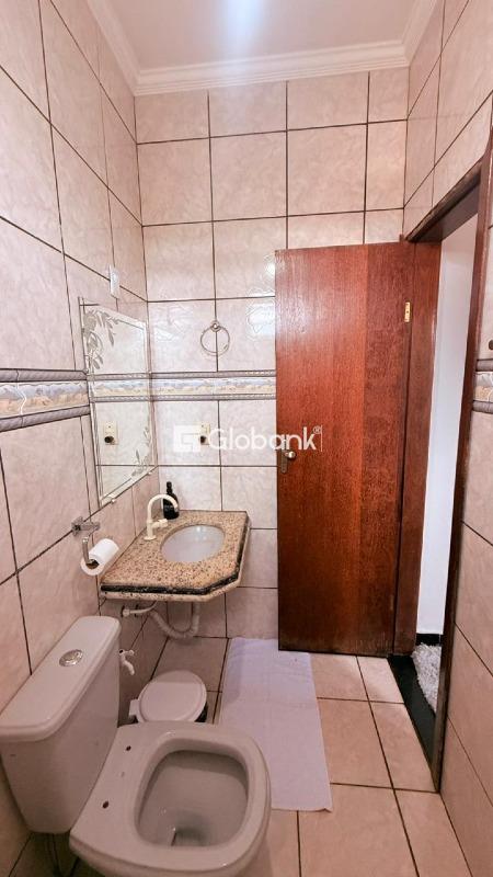 Casa 7 quartos à venda São Judas Tadeu 220m² Montes Claros MG: 