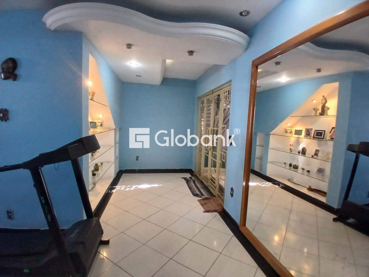 Casa 4 quartos à venda São José 240m² Montes Claros MG: 