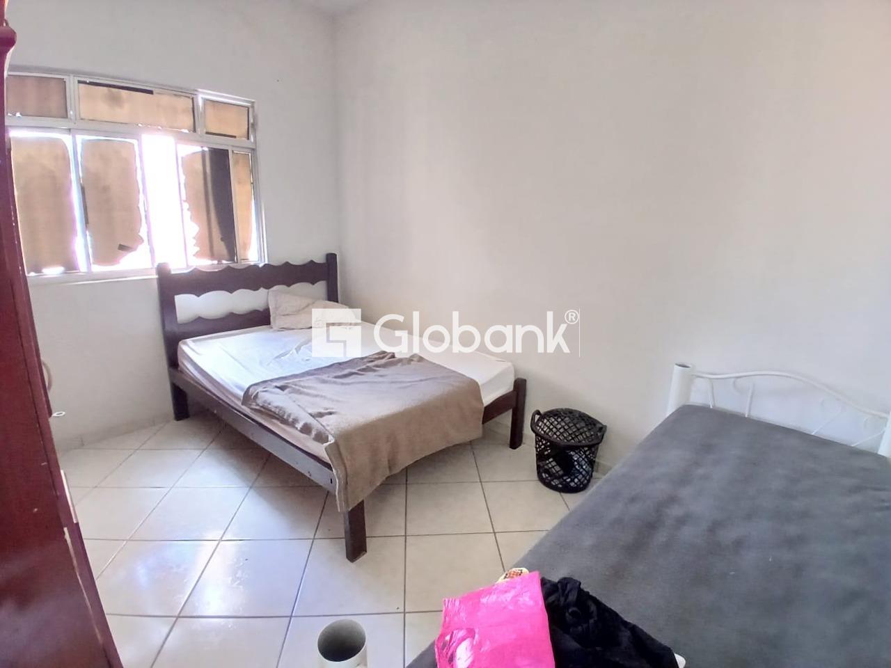 Casa 4 quartos à venda Sagrada Família 139m² Montes Claros MG: 