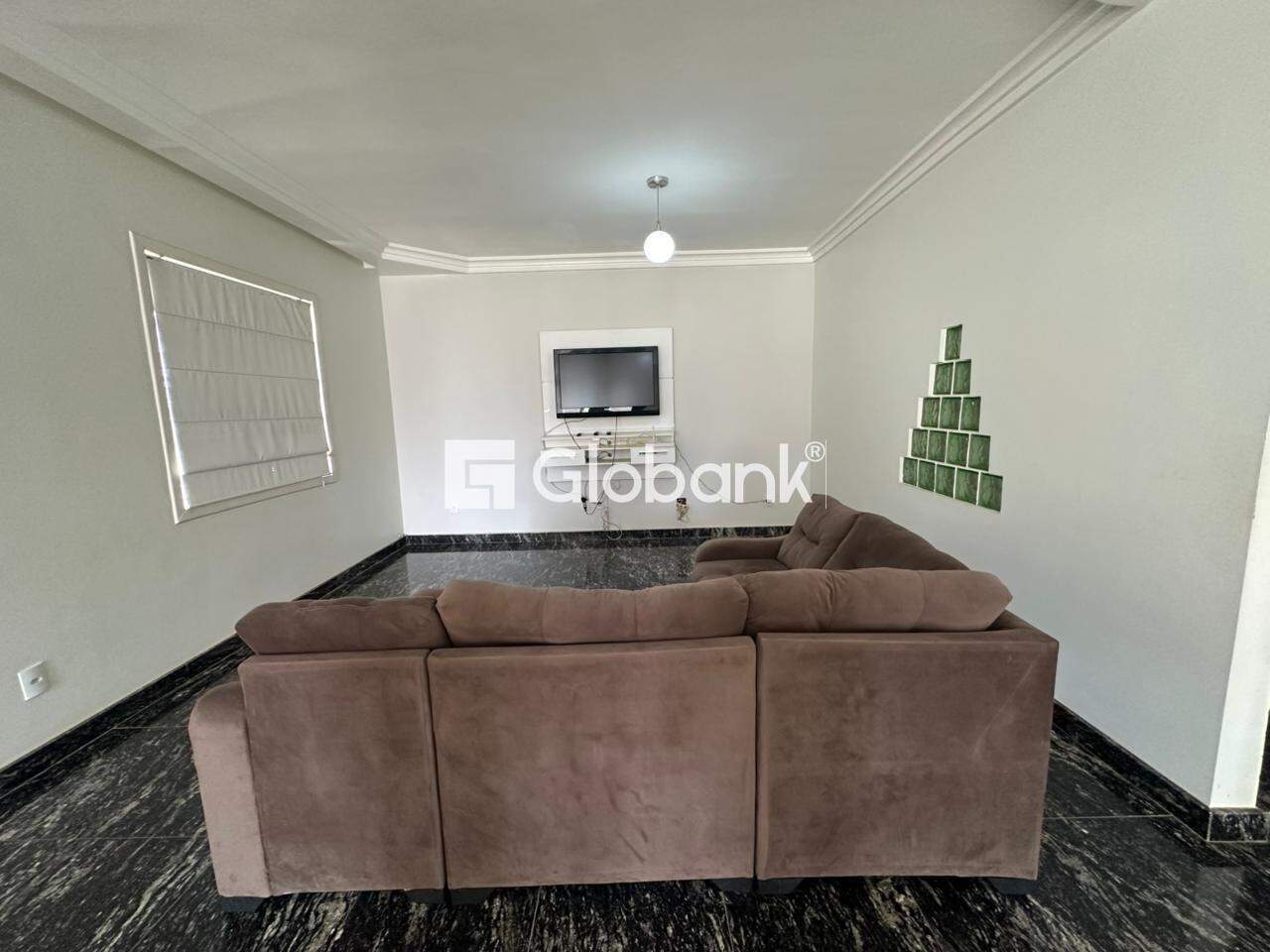 Casa 7 quartos à venda Ibituruna 460m² Montes Claros MG: Sala