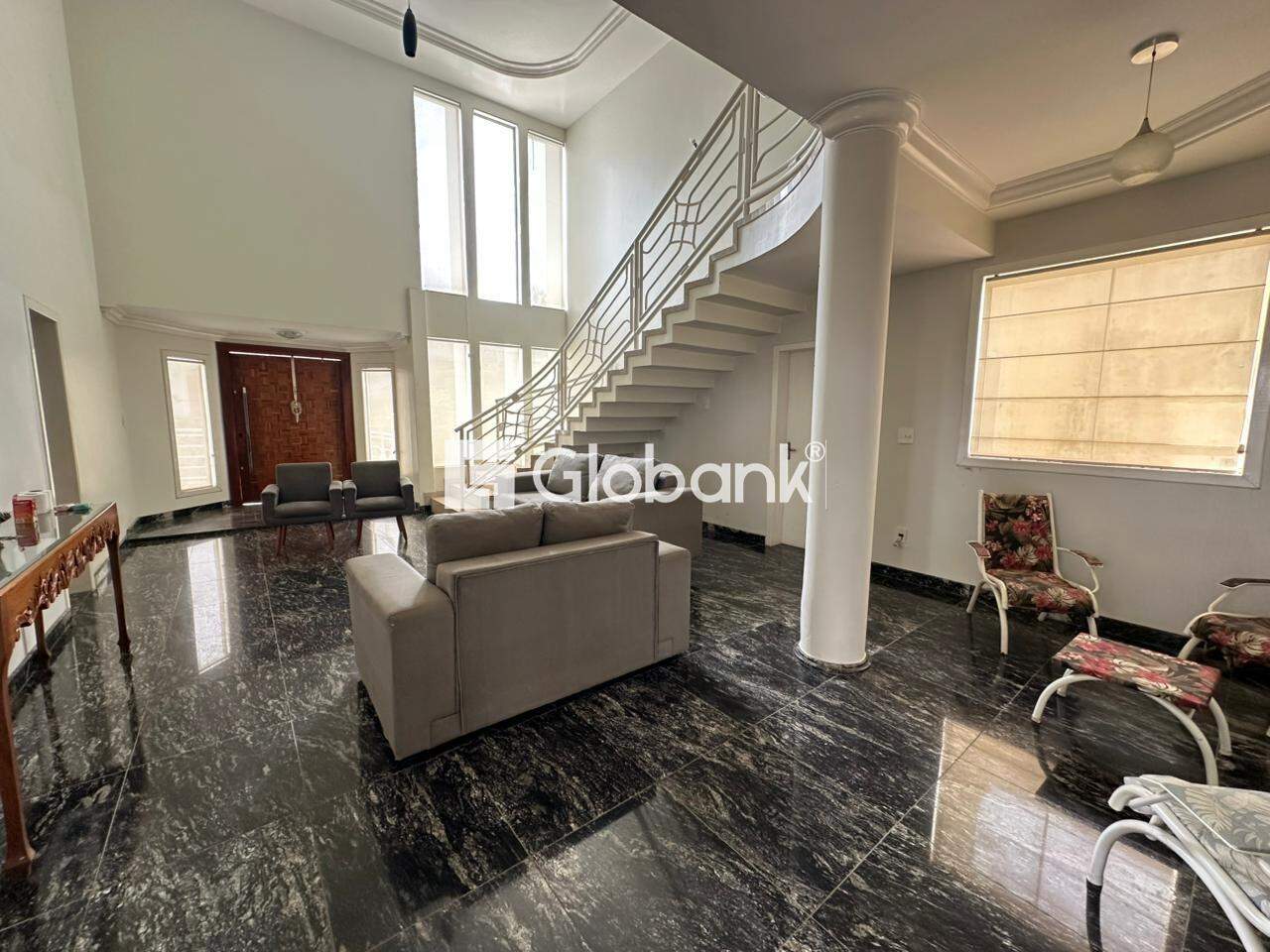 Casa 7 quartos à venda Ibituruna 460m² Montes Claros MG: Sala