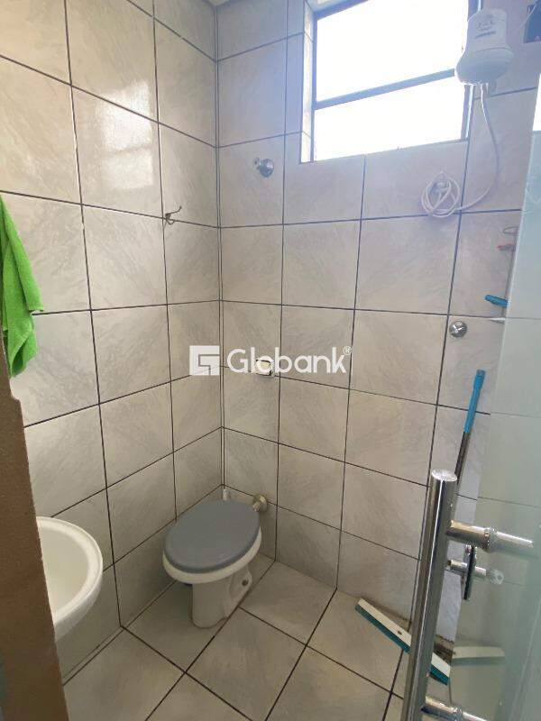 Casa 6 quartos à venda São Mateus 345m² Montes Claros MG: 