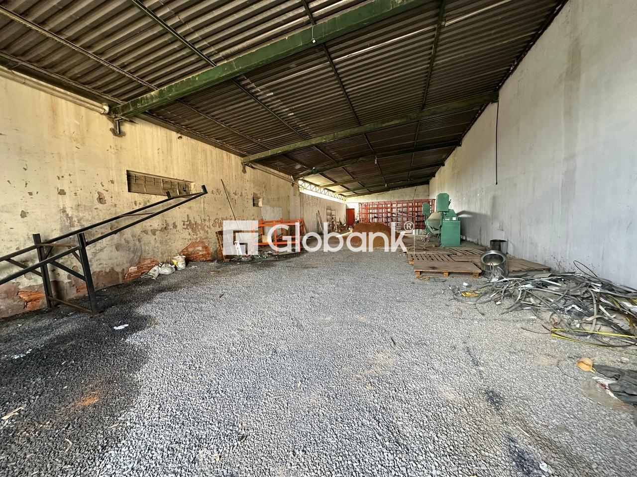 Galpão para aluguel Dona Gregória 350m² Montes Claros MG: 
